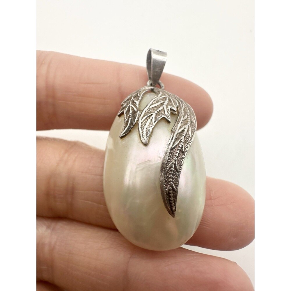 Vintage Sterling Silver Mabe Pearl Pendant